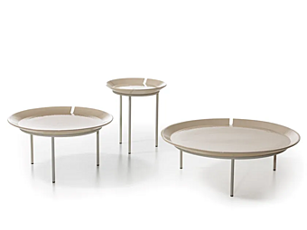 Table d'appoint ronde en acier extérieur Brise Gervasoni 53 54 56 Table d'appoint ronde en acier extérieur Brise Gervasoni 53 54 56 usine Gervasoni de l'Italie