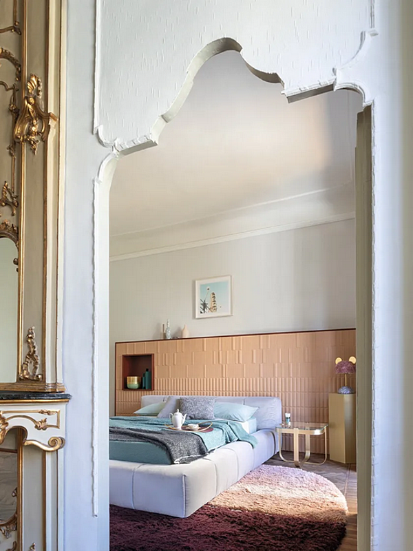 Lit de rangement en tissu rembourré Pixel Box grand Saba usine SABA de l'Italie. Foto №6