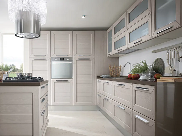 Cuisine avec îlot en bois Claudia LUBE CUCINE usine LUBE CUCINE de l'Italie. Foto №2