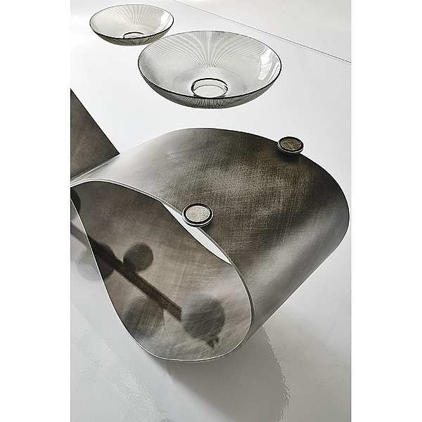 Table CATTELAN ITALIA Nucleo+BUTTERFLY