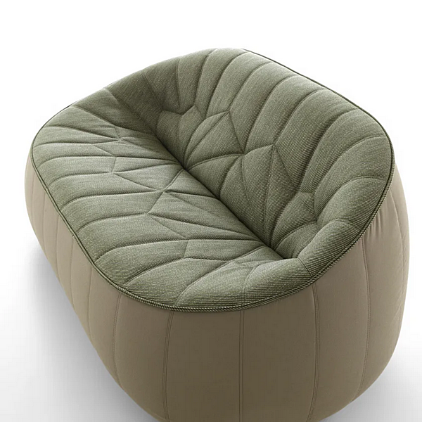 Canapé de jardin 2 places en tissu avec pouf LIGNE ROSET 18221405-18221505 usine LIGNE ROSET de l'Italie. Foto №3