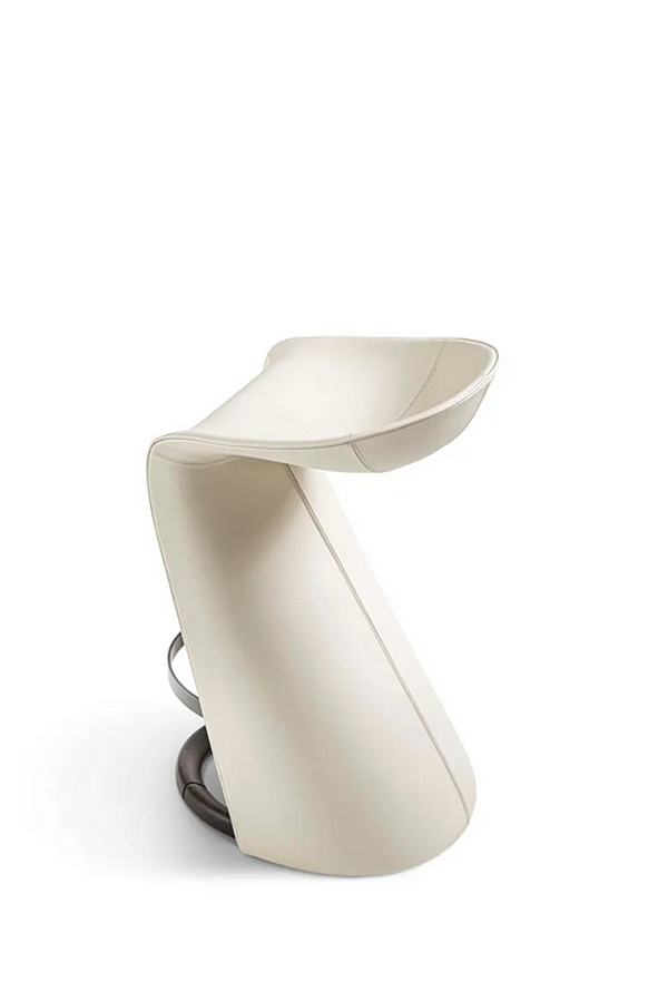 Tabouret en cuir avec repose-pieds GIORGETTI usine GIORGETTI de l'Italie. Foto №3