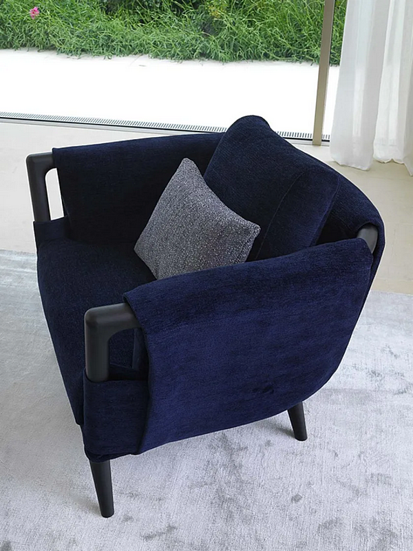 Fauteuil en tissu avec housse amovible Flou Gaudi usine Flou de l'Italie. Foto №7