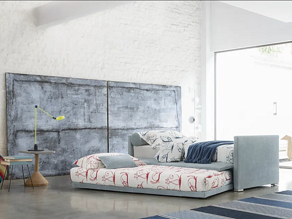 Lit simple convertible en tissu Biss Flou usine Flou de l'Italie. Foto №11