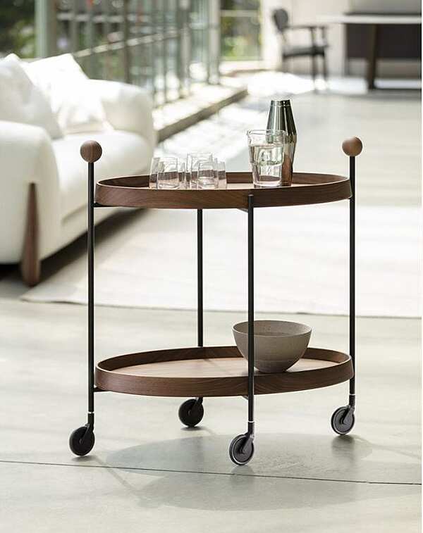 Desserte PORADA Jet 2 usine PORADA de l'Italie. Foto №3