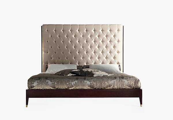 Lit double avec tête de lit rembourrée en tissu Ivette OPERA CONTEMPORARY ANGELO CAPPELLINI usine OPERA CONTEMPORARY de l'Italie. Foto №1