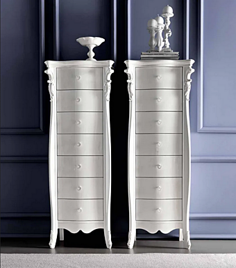Commode en bois Melissa CORTEZARI