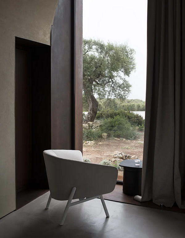 Fauteuil de jardin avec accoudoirs en Sunbrella Kristalia Tuile usine Kristalia de l'Italie. Foto №4