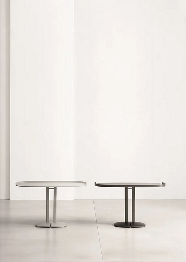 Table d'appoint en métal Victoria Flou usine Flou de l'Italie. Foto №6