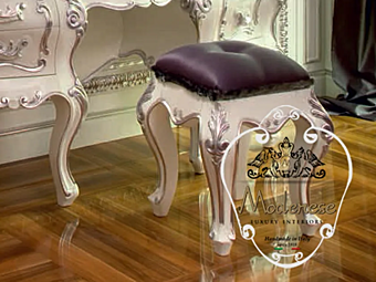 Tabouret bas rembourré Modenese Luxury Interiors 14520 usine MODENESE GASTONE de l'Italie
