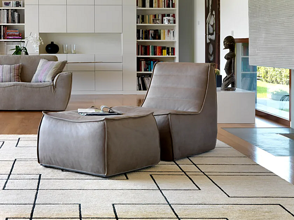 Pouf carré en cuir rembourré GYFORM Nano usine Gyform de l'Italie. Foto №4