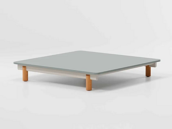 Table basse carrée en aluminium Molo Kettal usine KETTAL de l'Italie