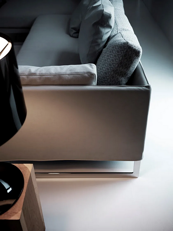 Canapé d'angle en tissu Livingston Saba usine SABA de l'Italie. Foto №7