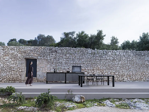 Table de jardin en aluminium avec plateau en céramique ou HPL sur mesure VARASCHIN usine VARASCHIN de l'Italie. Foto №11