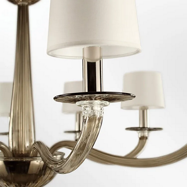 Chandelier en verre de Murano Serenade MULTIFORME LP0370-8-F4V usine MULTIFORME de l'Italie. Foto №2