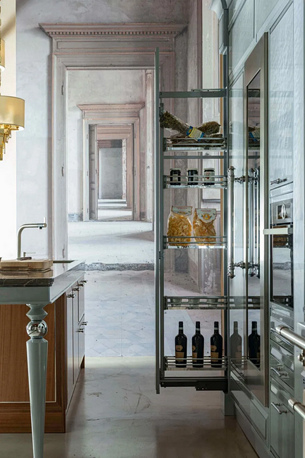Cuisine sur mesure en eucalyptus avec poignées et péninsule Essenza Numero 5 Martini Interiors usine MARTINI INTERIORS de l'Italie. Foto №17