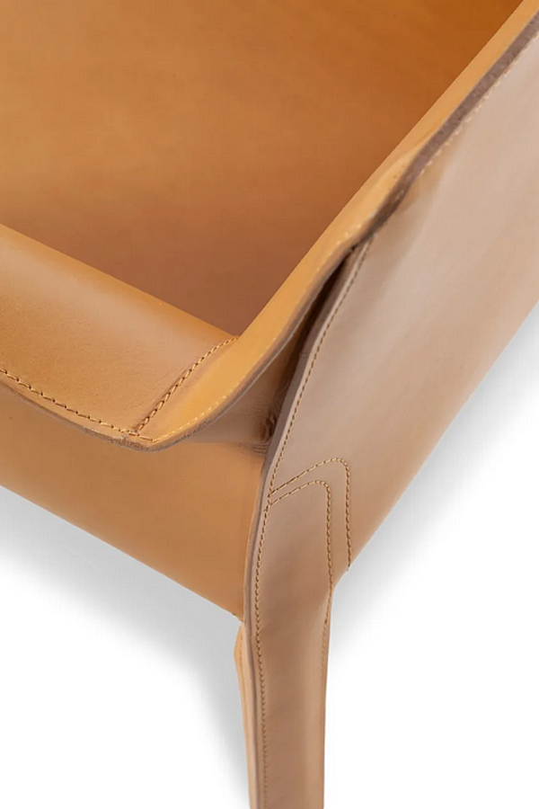 Fauteuil en cuir tanné avec accoudoirs CASSINA 413 CAB usine CASSINA de l'Italie. Foto №5