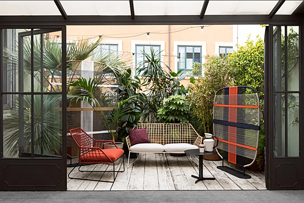 Fauteuil de jardin en tissu technique avec housse amovible et accoudoirs Saba New York Soleil usine SABA de l'Italie. Foto №5