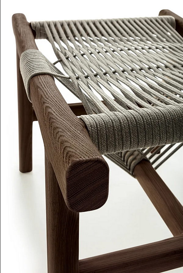 Banc en bois massif Huli Frigerio usine Frigerio de l'Italie. Foto №3