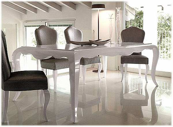 Table CANTALUPPI 4/5 usine CANTALUPPI de l'Italie. Foto №1