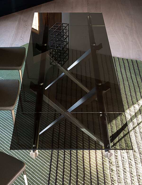 Bureau DESALTO Tender - extending table 420 usine DESALTO de l'Italie. Foto №8