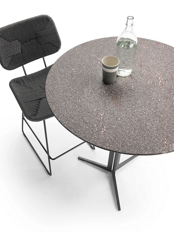 Table haute en aluminium avec base étoile à trois branches Fly extérieur FLEXFORM usine FLEXFORM de l'Italie. Foto №5