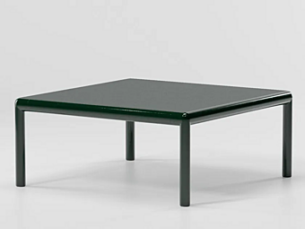 Table basse carrée en aluminium Passage KETTAL usine KETTAL de l'Italie