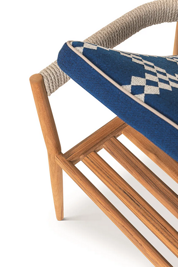Chaise de jardin en teck avec accoudoirs CASSINA Dine Out usine CASSINA de l'Italie. Foto №7