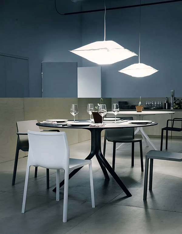 Table ronde en aluminium moulé Kristalia Oops I Did It Again usine Kristalia de l'Italie. Foto №6