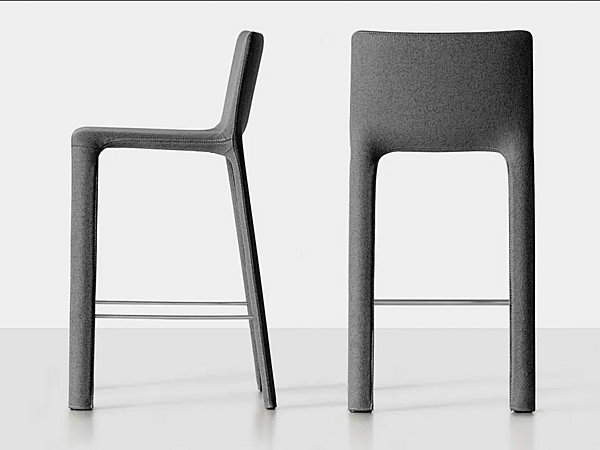 Tabouret rembourré avec dossier en tissu Kristalia Joko usine Kristalia de l'Italie. Foto №1