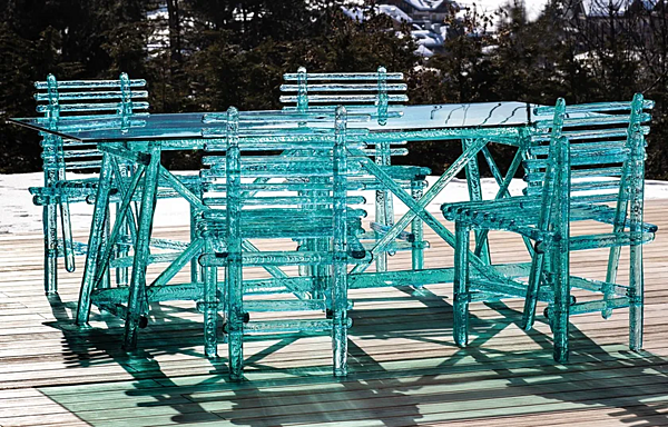 Table rectangulaire en polycarbonate d'extérieur A Mare Edra AMR070T usine EDRA de l'Italie. Foto №5