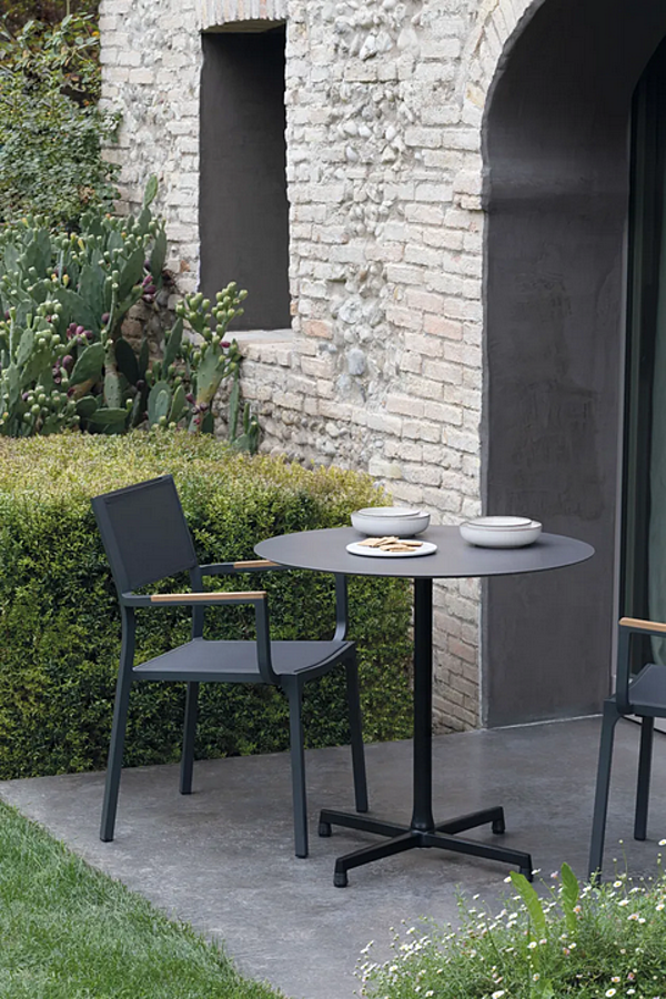 Table de jardin ronde en aluminium avec base étoilée Atmosphera Friend FN.BT usine ATMOSPHERA de l'Italie. Foto №3