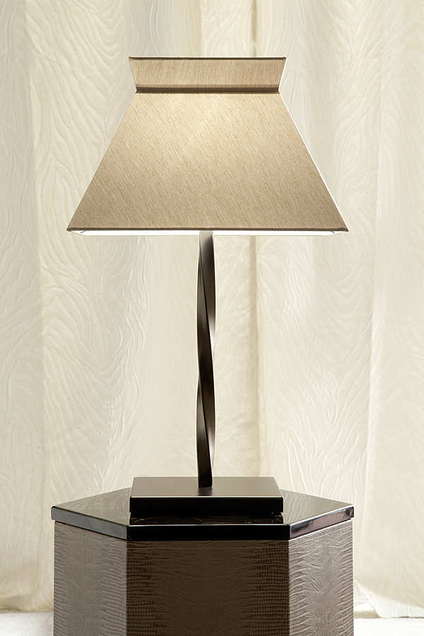 Lampe de table GIORGIO COLLECTION Lifetime 900/11 usine GIORGIO COLLECTION de l'Italie. Foto №2