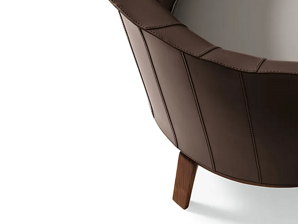 Fauteuil en cuir avec accoudoirs GIORGETTI Aura 63981, 63982 usine GIORGETTI de l'Italie. Foto №3