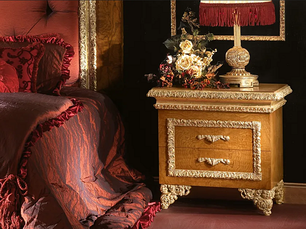 Table de chevet rectangulaire avec tiroirs en bois A.R. Arredamenti Royal 786 usine A.R.ARREDAMENTI SRL de l'Italie. Foto №1