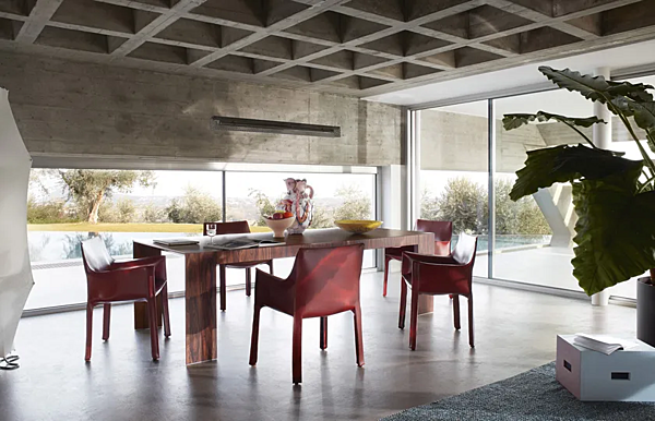 Fauteuil en cuir tanné avec accoudoirs CASSINA 413 CAB usine CASSINA de l'Italie. Foto №9