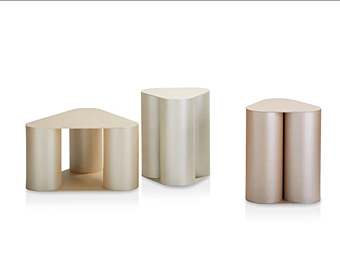 Table basse triangulaire en métal Saba Tres