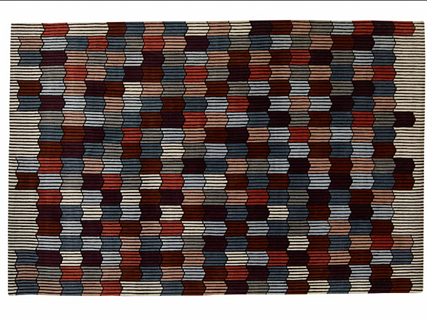 Tapis rectangulaire en laine fait main motifs géométriques LIGNE ROSET Mémoire d'une trame usine LIGNE ROSET de l'Italie. Foto №1