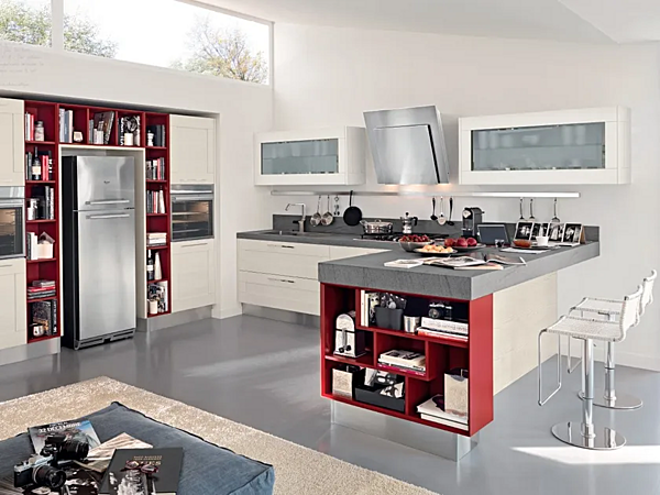 Cuisine avec poignées en matériau LUBE CUCINE Collection Gallery 14 usine LUBE CUCINE de l'Italie. Foto №1