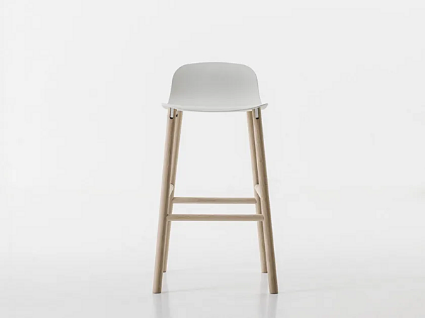 Tabouret de bar en polyuréthane avec dossier Sharky Kristalia usine Kristalia de l'Italie. Foto №15