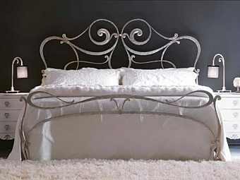 Lit double avec tête de lit en tissu CORTEZARI ESTER Lit double avec tête de lit en tissu CORTEZARI ESTER usine CORTE ZARI de l'Italie