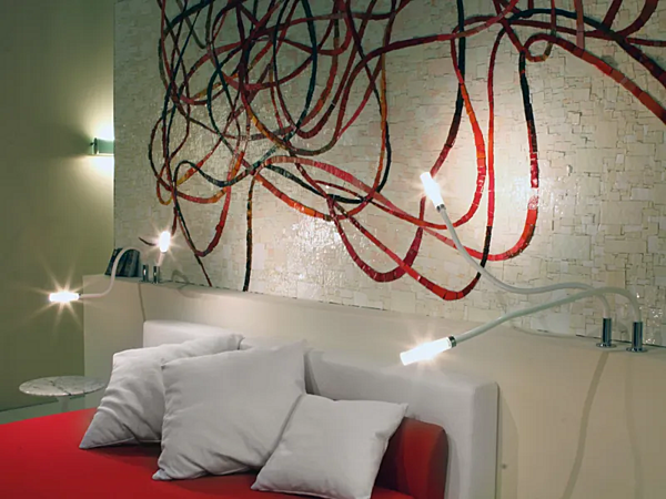 Applique murale en silicone avec bras articulé Fabbian Snake usine Fabbian de l'Italie. Foto №3