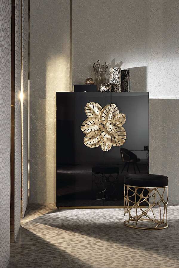 Pouf ROBERTO CAVALLI SIORAF usine ROBERTO CAVALLI de l'Italie. Foto №3