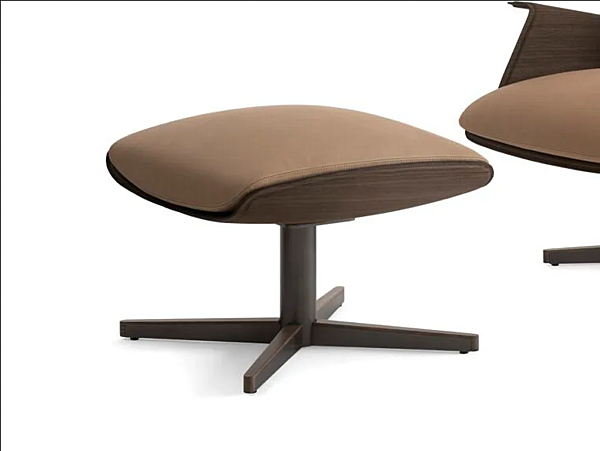 Pouf en cuir pivotant avec base à 4 branches GIORGETTI CLORI usine GIORGETTI de l'Italie. Foto №1