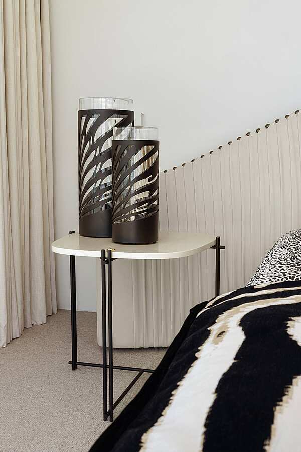 Table basse ROBERTO CAVALLI MISALI usine ROBERTO CAVALLI de l'Italie. Foto №4
