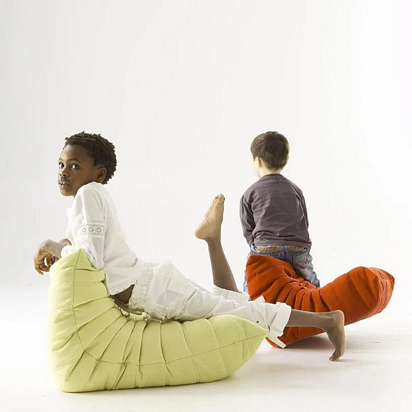 Pouf pour enfants en tissu mini Togo LIGNE ROSET 14100105 usine LIGNE ROSET de l'Italie. Foto №5