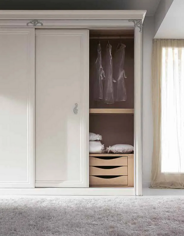 Armoire en bois avec portes coulissantes CORTEZARI CLARA 504 usine CORTE ZARI de l'Italie. Foto №2