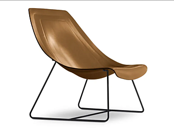 Fauteuil en cuir à base traîneau couleur huître clair I 4 Mariani