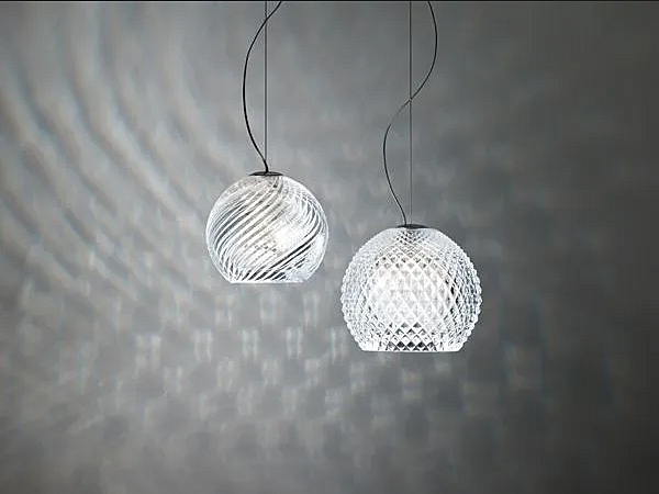 Suspension en cristal en forme de diamant Fabbian Diamond Swirl usine Fabbian de l'Italie. Foto №1