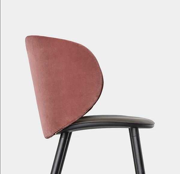 Chaise en tissu rembourrée Kristalia Dua usine Kristalia de l'Italie. Foto №5
